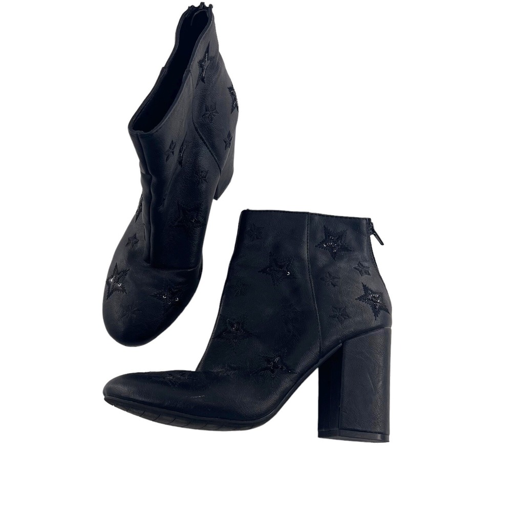 Kenneth Cole Reaction Carlyn sz 9 Leather Stars Ankle Booties Heeled Boots Black